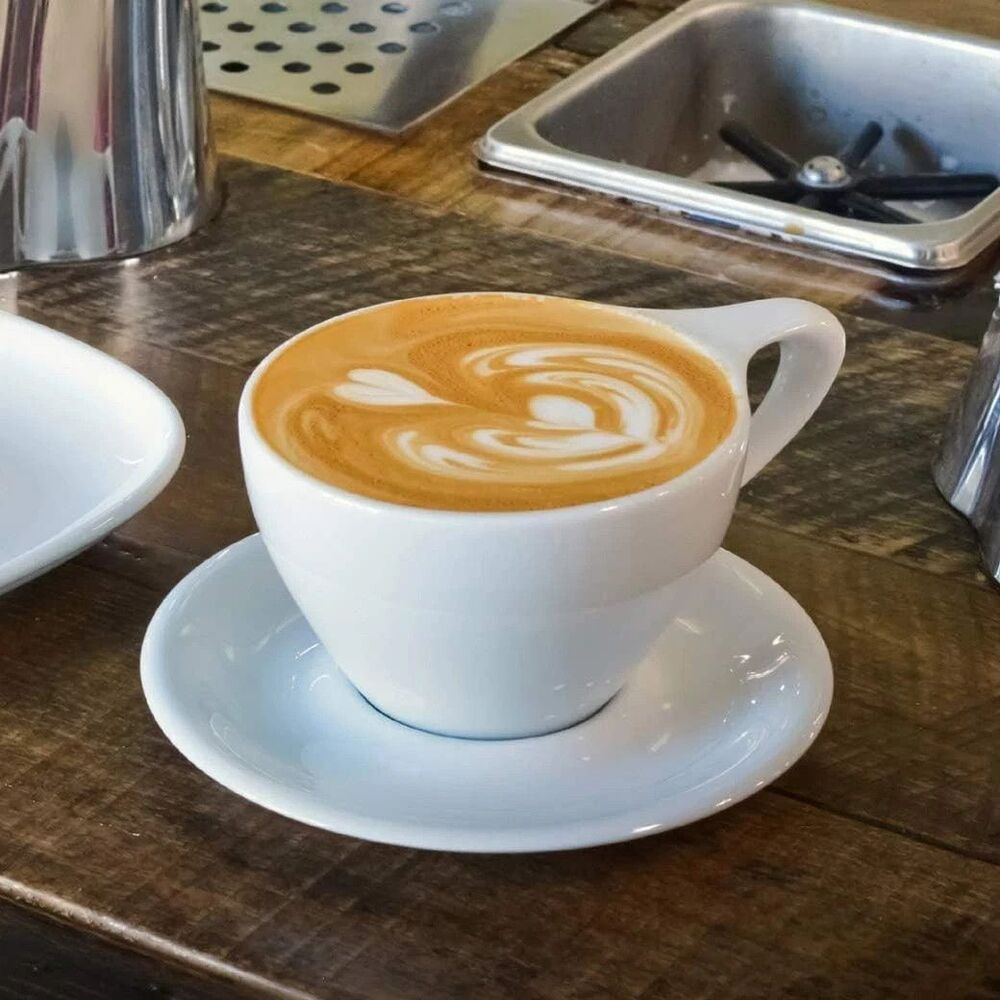 USED TWO NotNeutral Lino Porcelain Cups & Saucers Small Latte 8 oz (White, 8 oz) - Picture 4 of 4
